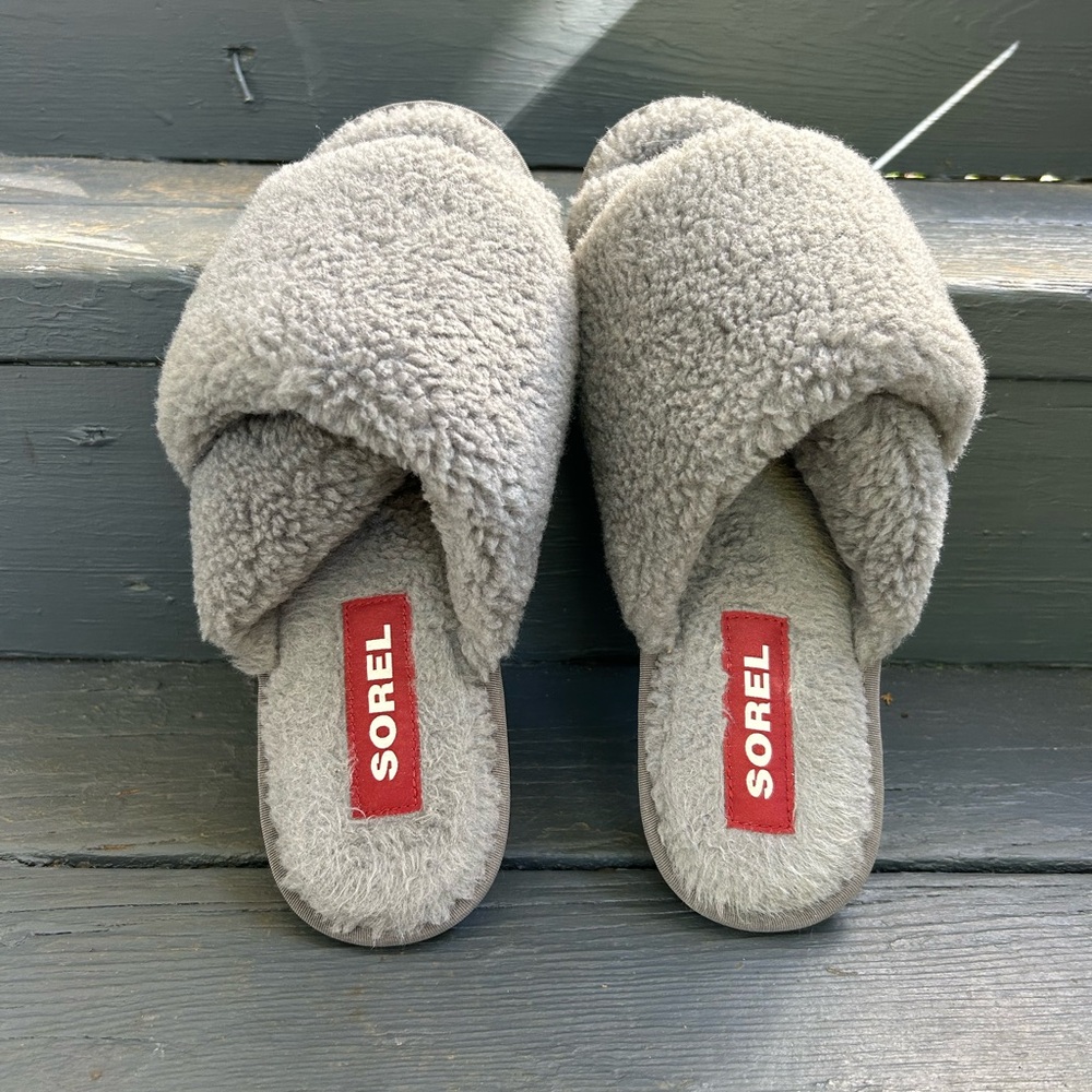 SOREL Go Mail Run Slippers - Picture 3 of 13
